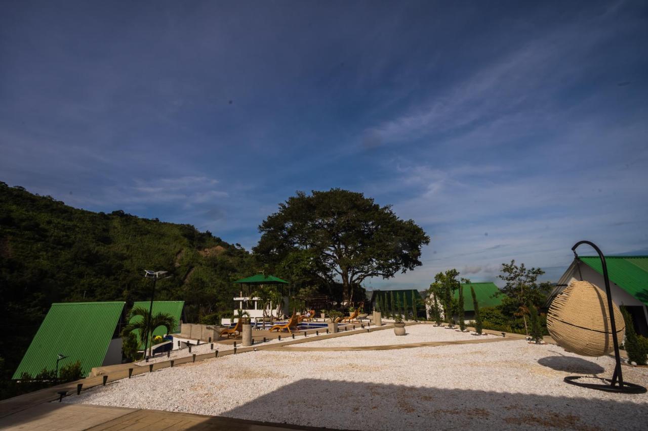 Valhalla Glamping Hotel *
